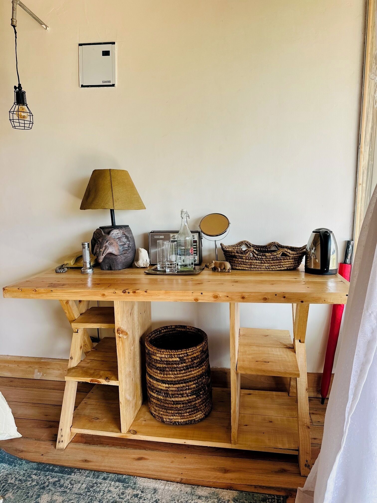 Cabaña, 1 habitación, baño privado, vista a la montaña | Escritorio, wifi gratis y ropa de cama 