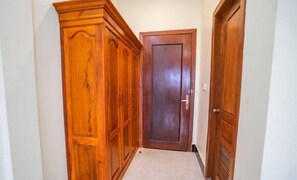 Interior - Angkor Golden Guest House (Siem Reap)
