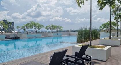 Near Ferry Terminal. COZY Studio Condo With Swimming Pool. 1120