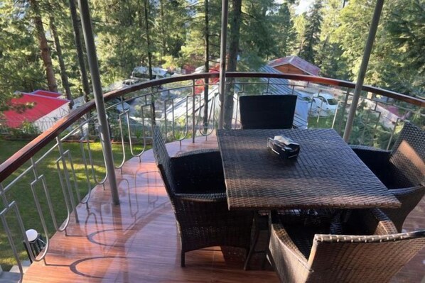 Interior - Hillside Heaven House (Nathia Gali)