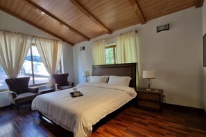 Interior - Hillside Heaven House (Nathia Gali)