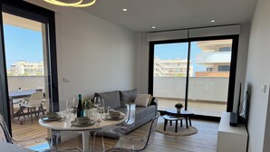 Interior - Luxurious 2-Bedroom Apartment in Arenals del Sol with Pool and Sea Views (Arenals del Sol)
