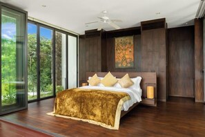Cribs/infant beds - Baan Santisuk (Phuket)