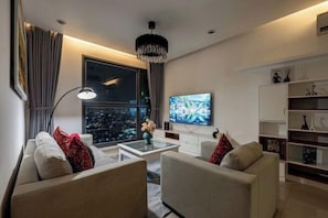 Unclassified image, 4 of 77, button - An Corner - Pearl Plaza 10 mins Landmark 81 (Ho Chi Minh City)