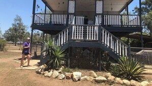 Exterior - Seehorse Meadows, a Farm Stay in Churchable! (Churchable)