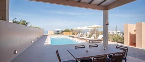 Alberca al aire libre