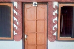 Unclassified image, 2 of 8, button - Guest House Surya Ayu Permai Buleleng Mitra RedDoorz (Bali)