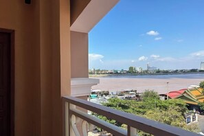 View from property - Somato Hostel (Phnom Penh)