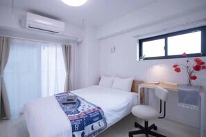 Unclassified image, 2 of 6, button - japan house sugamo (Tokyo)