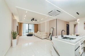 Interior - Luxurious President Family Suite Mosaic Midvalley (Johor Bahru)