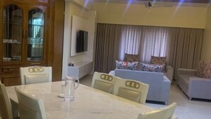 Dining - Mahir's Cozy Den (Dhaka)