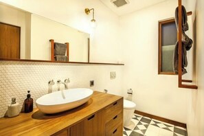 Room - Bodhisatva (Bali)