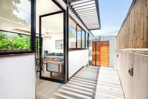 Room - Bodhisatva (Bali)