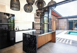 Room - Bodhisatva (Bali)