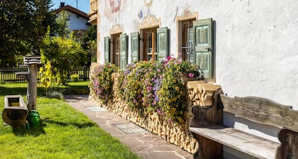 Appartement 'Waldruhe' avec vue sur la montagne, balcon et Wi-Fi