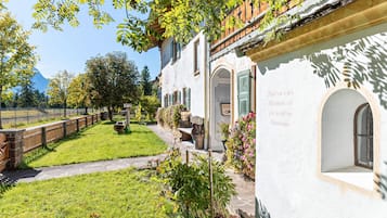 Enceinte de lâhĂ©bergement