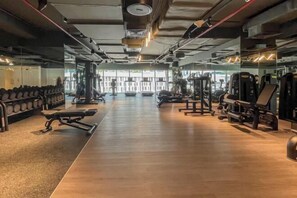 Gym - Elite Lux Holiday Homes - Elegant 2Br Suite in Business Bay, Dubai (Dubai)