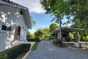 Unclassified image, 3 of 5, button - Raiyaa Farmstay (Kaeng Krachan)