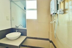 Room - Official Khalifa Suites Hotel & Apartment (Kota Bharu)