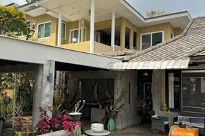 Bahagian luar