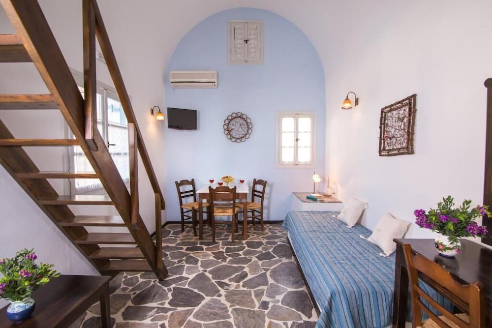 Anemoessa Villa by null