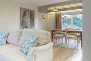 Room - Wood Cottage - 3 Bedroom - Bishopston Swansea (Bishopston)