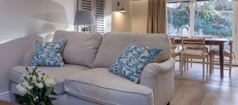 Wood Cottage - 3 Bedroom - Bishopston Swansea