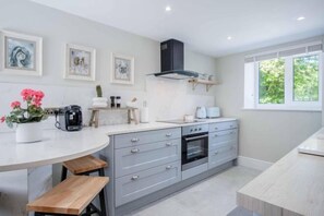 Room - Wood Cottage - 3 Bedroom - Bishopston Swansea (Bishopston)