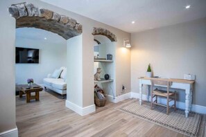 Room - Wood Cottage - 3 Bedroom - Bishopston Swansea (Bishopston)