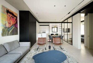 Room - Modern and Vibrant 1BR apt with Private Balcony (Tel Aviv)