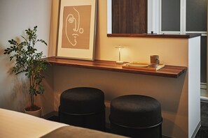 Economy Double Room | Desk, blackout curtains, free WiFi, bed sheets - Hotel Edge Nakasu (Fukuoka)