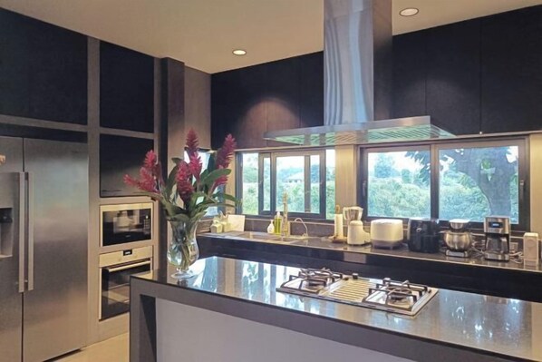 Room - Chombua MaeWang (Mae Wang)