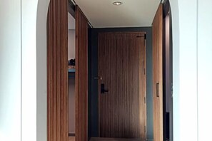 Room - Chombua MaeWang (Mae Wang)