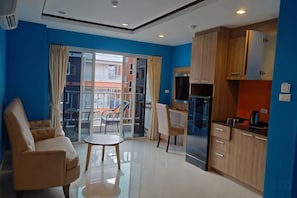 Unclassified image, 5 of 26, button - 2 Bedroom Condo in Pattaya (Jomtien Area, Pratamnak Hill, New North European Trend 6 Hotel Condo) (Pattaya)