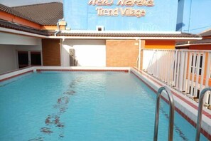 Alberca al aire libre