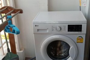 Unclassified image, 2 of 26, button - 2 Bedroom Condo in Pattaya (Jomtien Area, Pratamnak Hill, New North European Trend 6 Hotel Condo) (Pattaya)