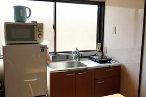 Room - 5 minutes from Shijo Omiya Station, in the center of Kyoto, a rental group (Kyoto)