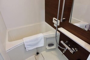 Room - 5 minutes from Shijo Omiya Station, in the center of Kyoto, a rental group (Kyoto)