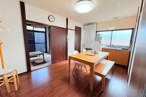 Room - 5 minutes from Shijo Omiya Station, in the center of Kyoto, a rental group (Kyoto)
