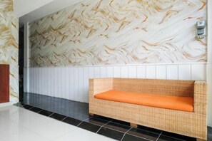 Interior - RedDoorz @ Serenity Inn Teuku Umar Denpasar (Bali)