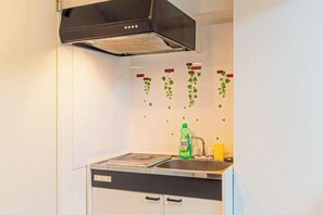 Room - Motomachi Hisui Building (Yokohama)