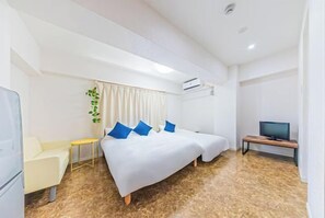 Room - Motomachi Hisui Building (Yokohama)