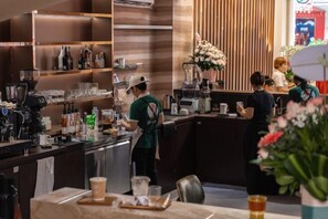 بار (في المنشاة)