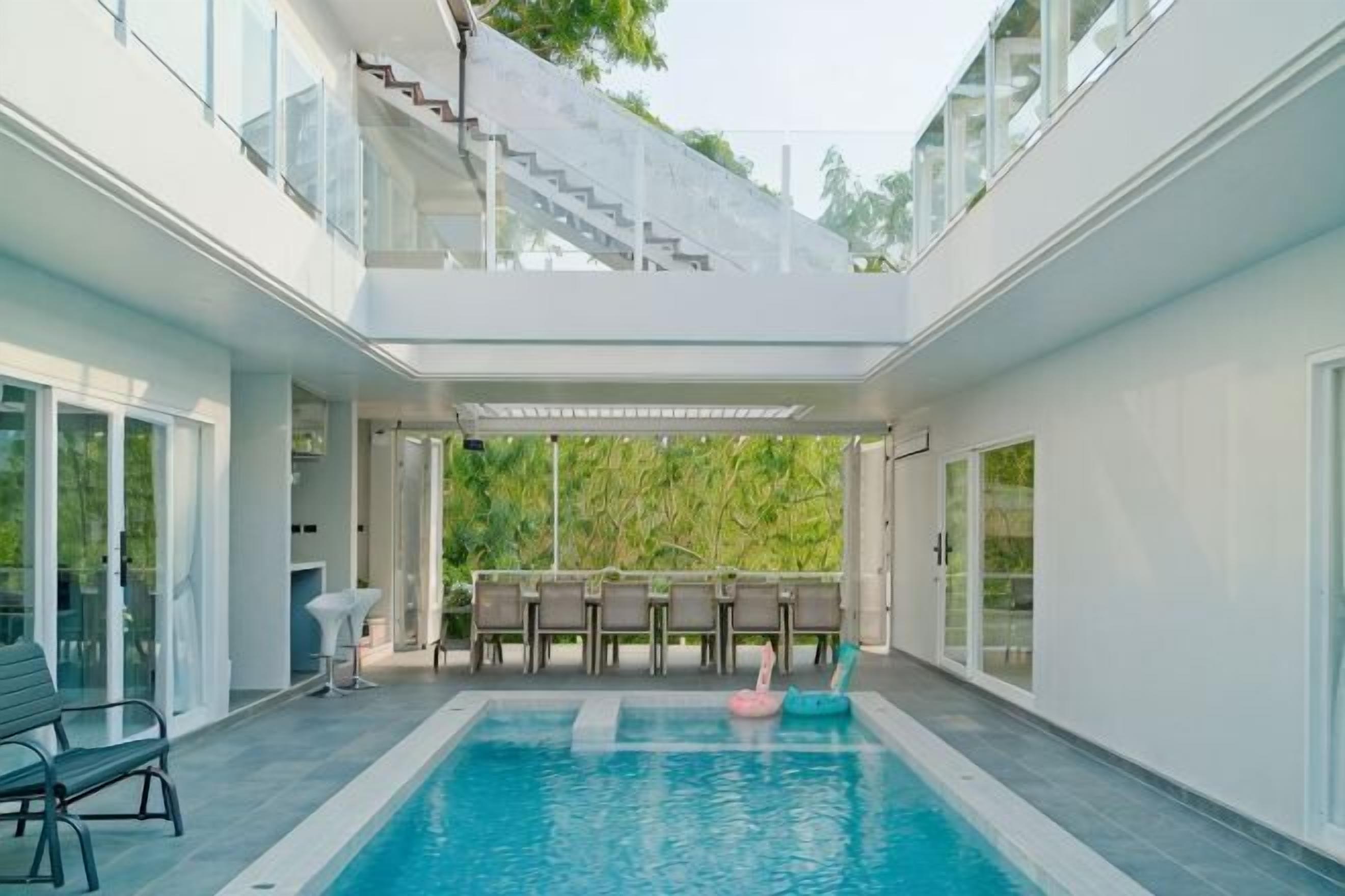 Piscine extérieure
