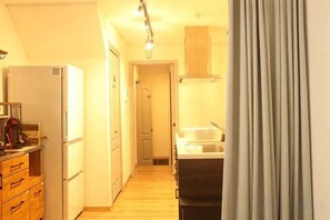 Unclassified image, 5 of 174, button - [TV] Luxury adult secret base villa 120 ㎡ Sauna, stone bath, bonfire, BBQ [Zen Building] (Miyota)