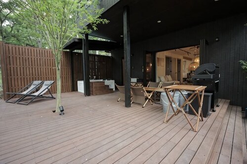 [TV] Luxury adult secret base villa 120 ㎡ Sauna, stone bath, bonfire, BBQ [Zen Building]