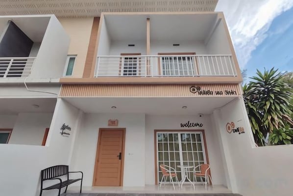 Unclassified image, 1 of 65, button - DeliZia de Villa Homestay Satun (Satun)