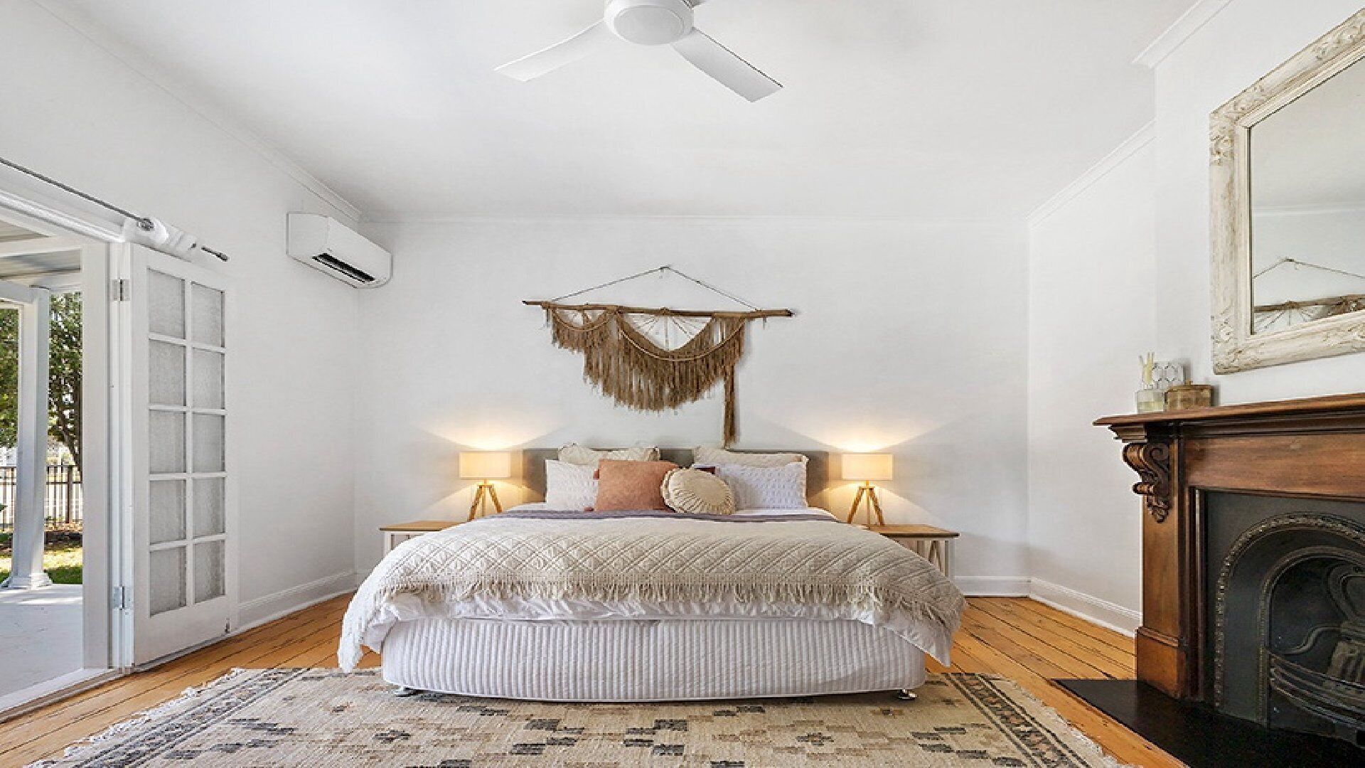 4 bedrooms, free WiFi, bed sheets