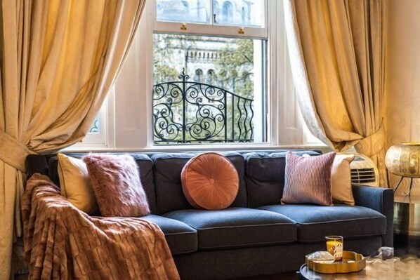 Living area - South Kensington - Cromwell Rd Residence (London)