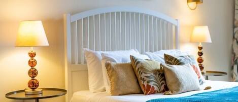 Cots/infant beds